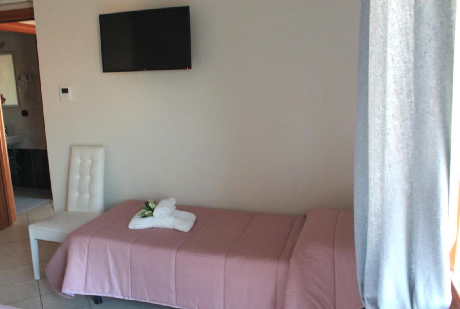 Giramondo Guest House Fiumicino Zewnętrze zdjęcie